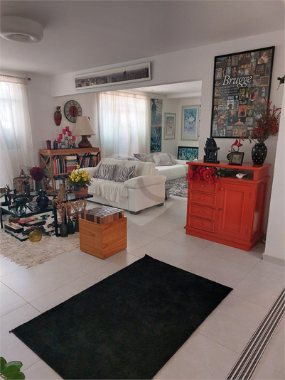 Foto REO1042783