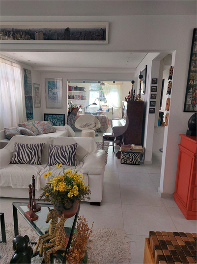 Foto REO1042783