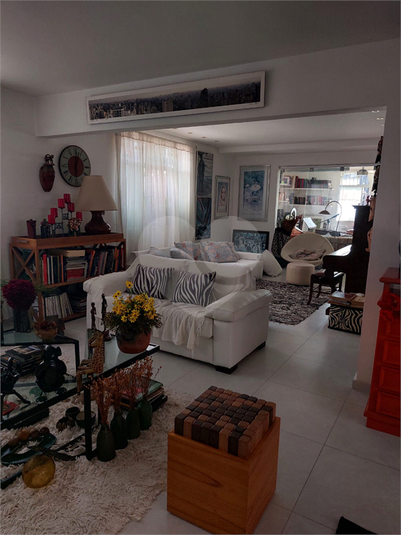 Foto REO1042783
