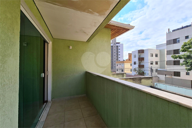 Foto REO1043302