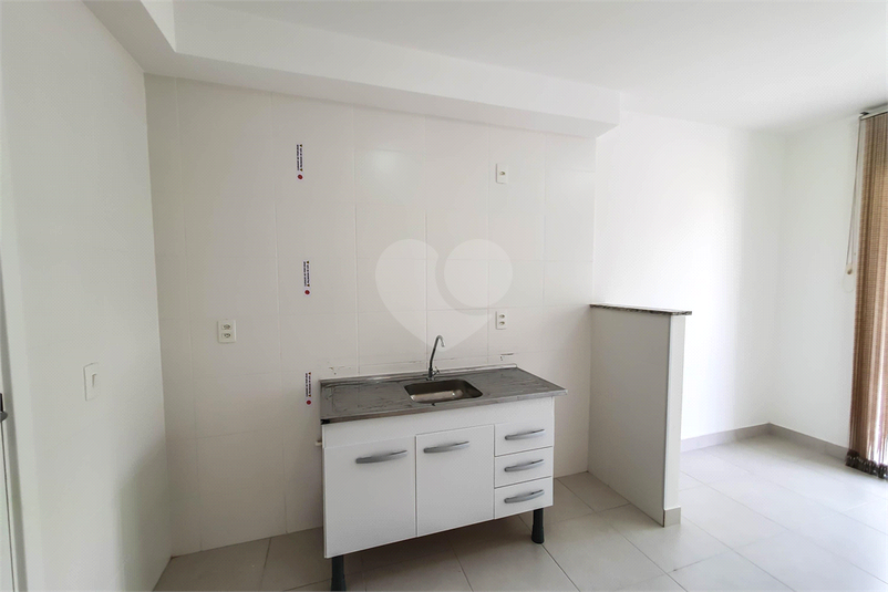 Venda Apartamento São Paulo Cambuci REO1043682 24