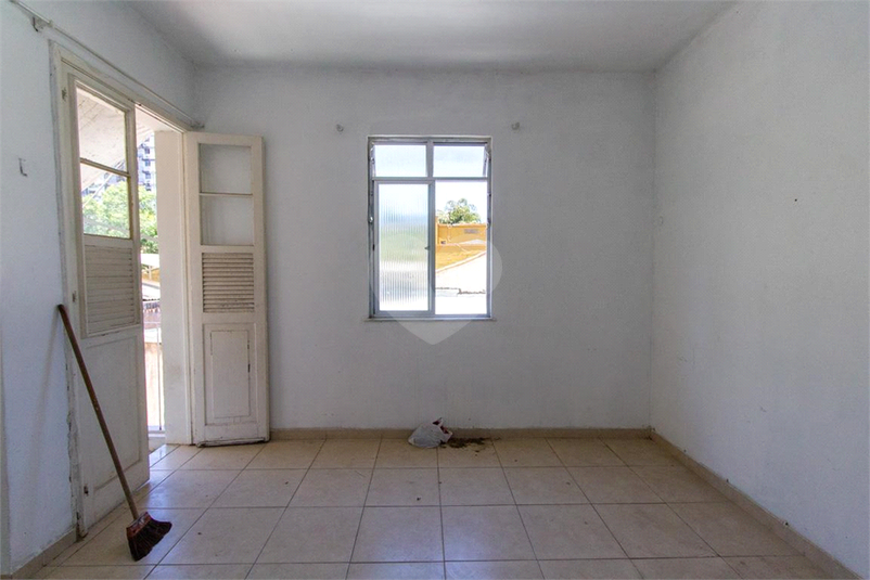 Foto REO1043954