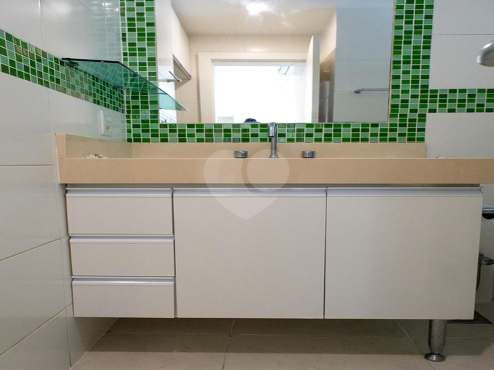 Venda Apartamento Rio De Janeiro Copacabana REO1044303 40