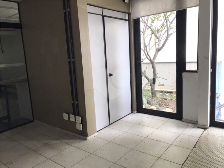 Venda Prédio inteiro São Paulo Vila Romana REO1046000 41