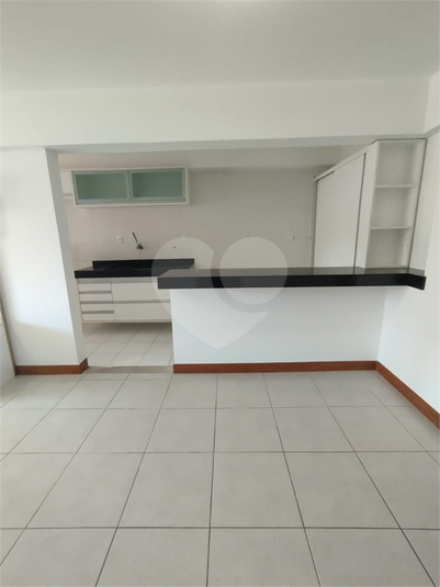 Venda Apartamento Salvador Armação REO1046264 11