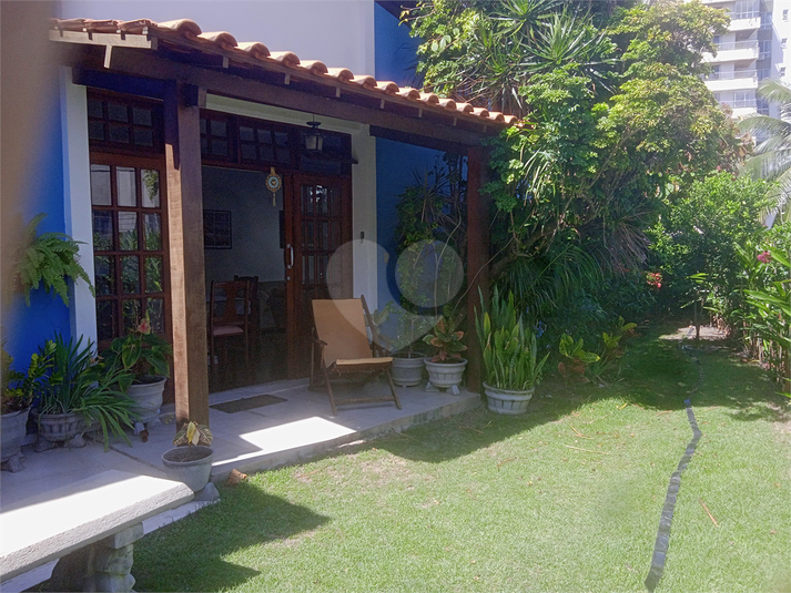 Area gramada espaço para piscina