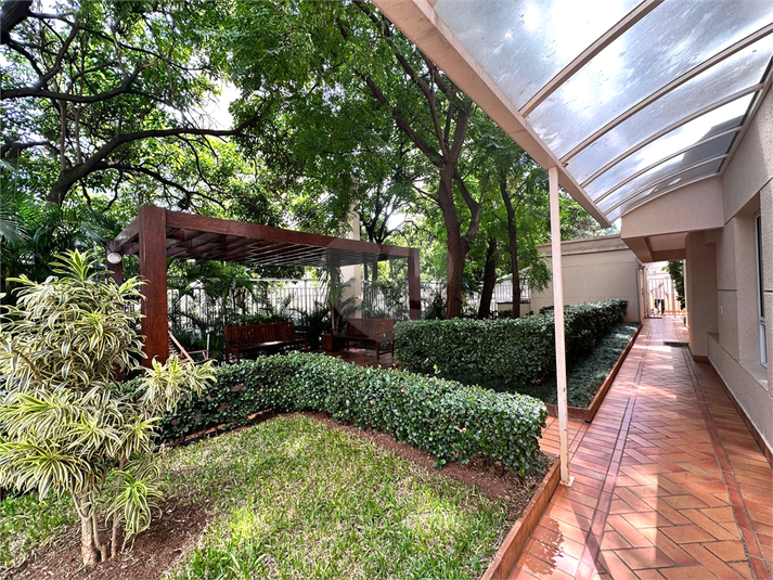 Foto REO1046420