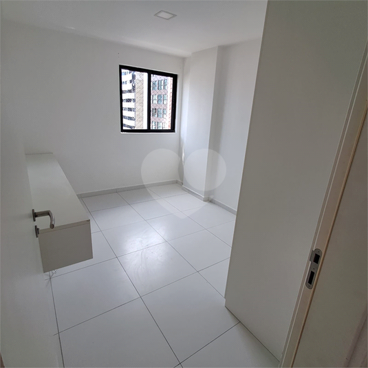 Venda Apartamento Maceió Ponta Verde REO1046555 11