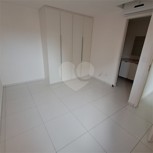 Venda Apartamento Maceió Ponta Verde REO1046555 4