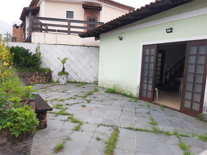 Foto REO1047027