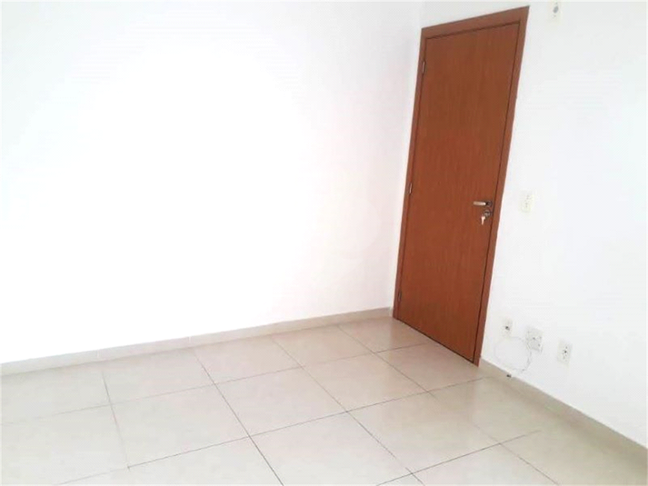 Venda Apartamento Salto Olaria REO1047712 4