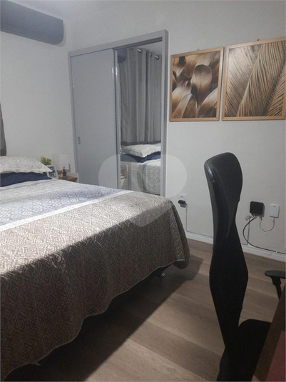 Foto REO1048001
