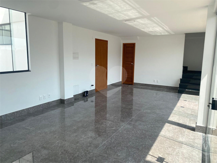 Venda Apartamento Volta Redonda Niterói REO1048066 11