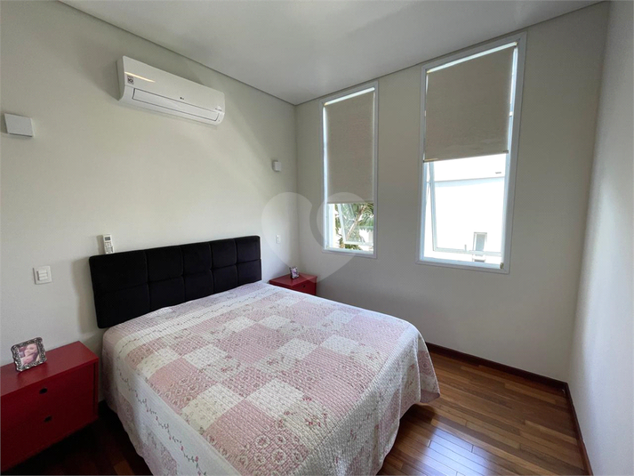 Foto REO1048257