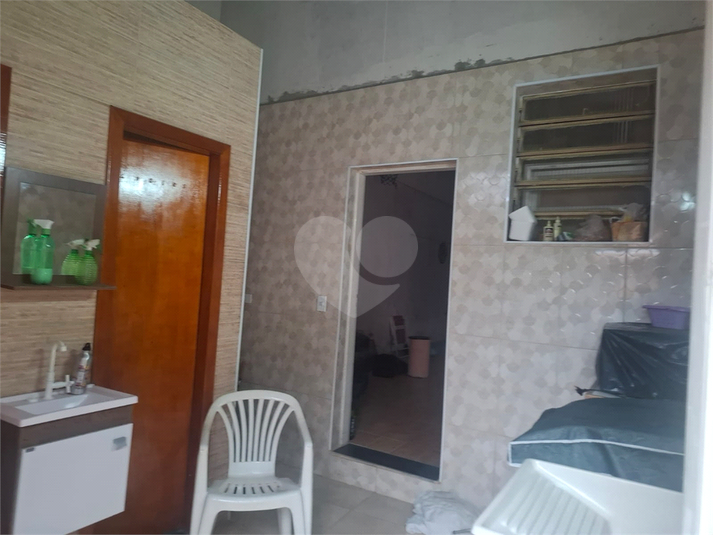 Foto REO1048575