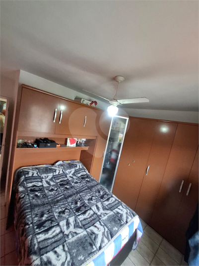 Foto REO1048575