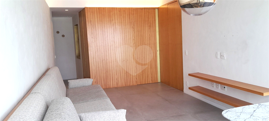 Foto REO1048594