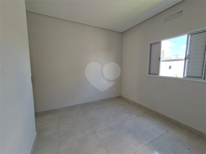 Foto REO1048752
