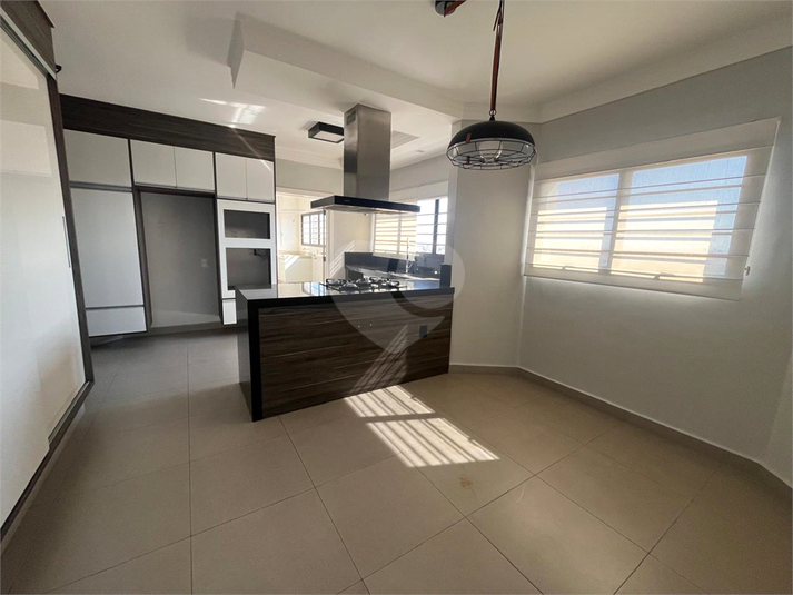 Venda Apartamento Sorocaba Centro REO1048770 3