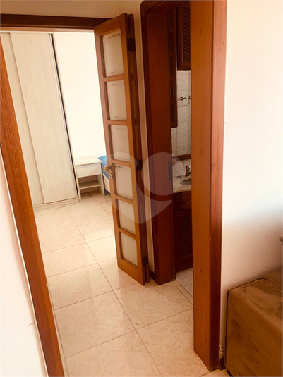 Foto REO1048893