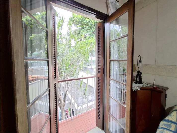 Foto REO1048901