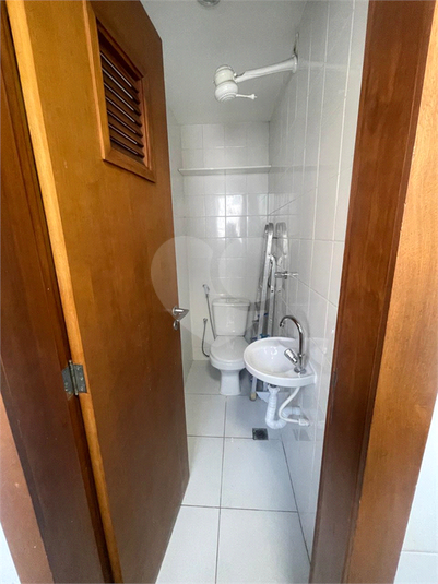 Aluguel Apartamento Vitória Barro Vermelho REO1048994 11