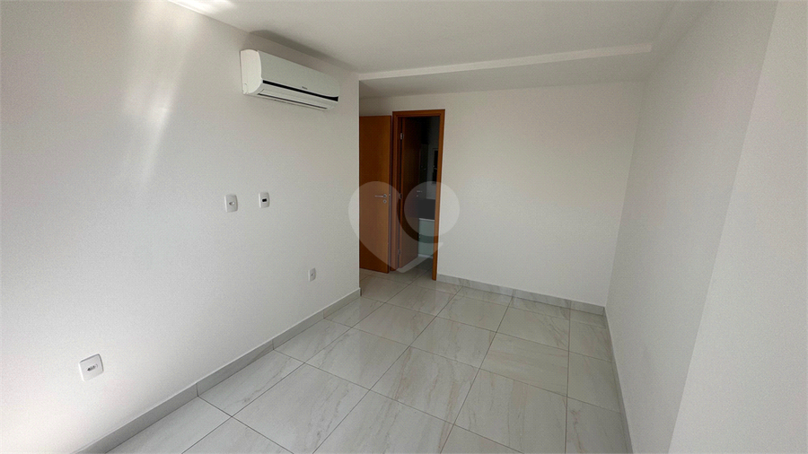 Foto REO1049026