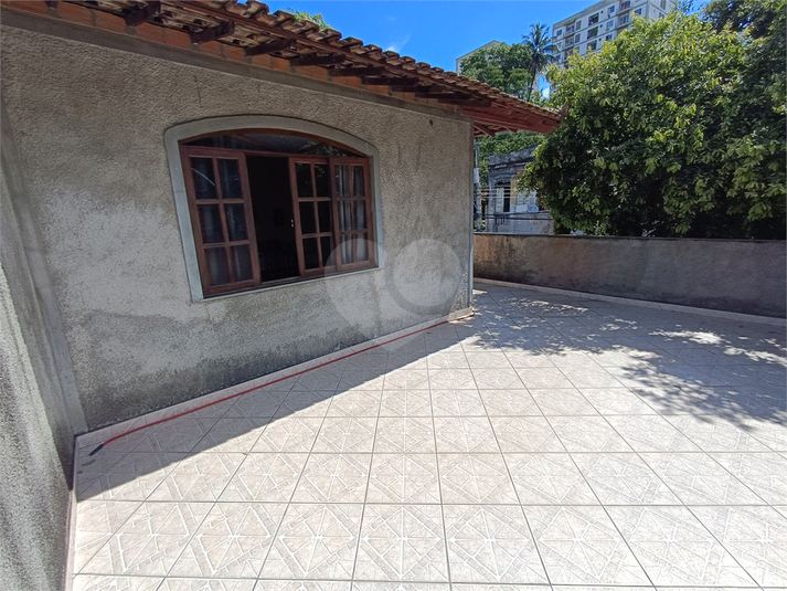 Foto REO1049319