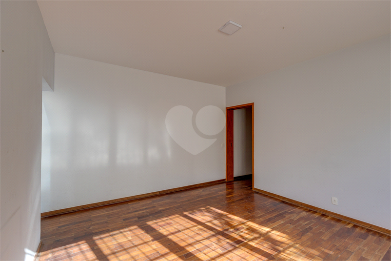 Foto REO1049447