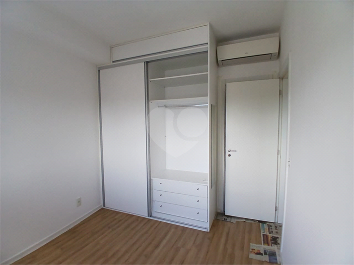 Foto REO1049616