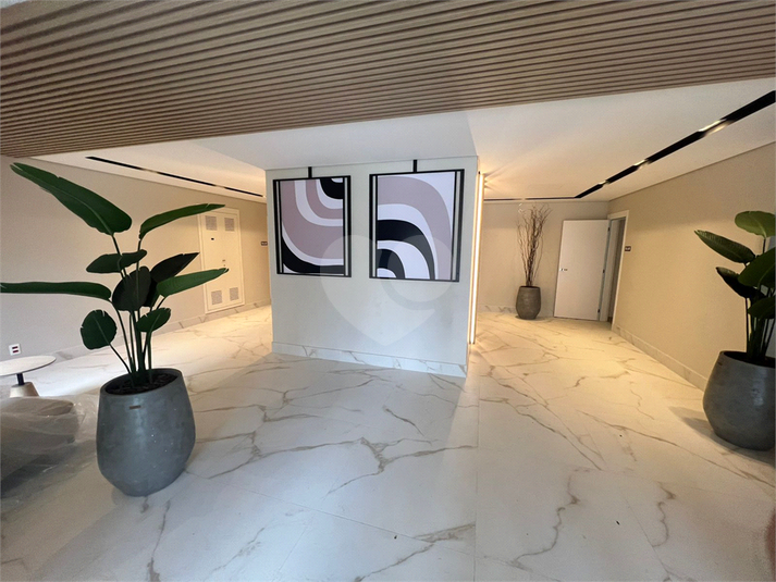 Venda Apartamento São Paulo City América REO1050003 14