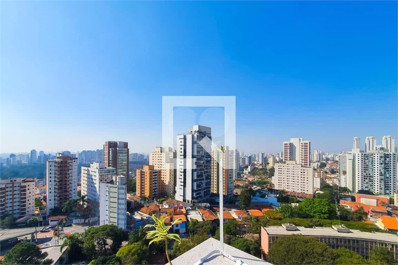 Foto REO1050179