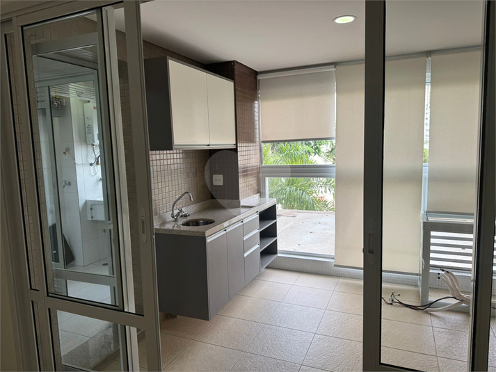 Venda Apartamento São Paulo Liberdade REO1050466 4