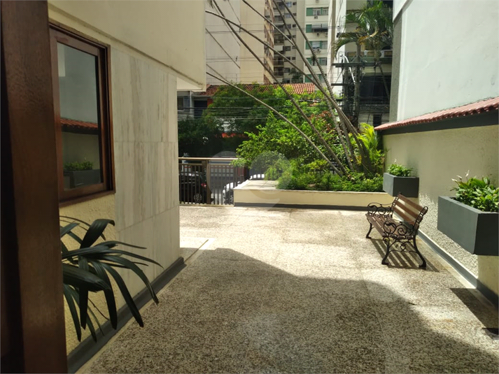 Foto REO1051312