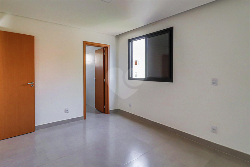Foto REO1051423