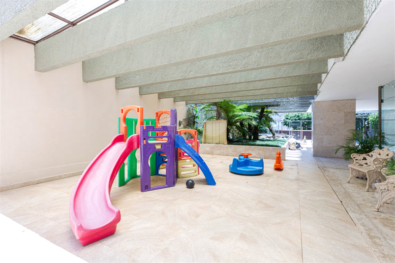 Foto REO1051750