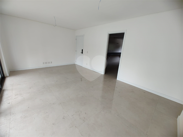 Venda Apartamento Vitória Barro Vermelho REO1051776 3