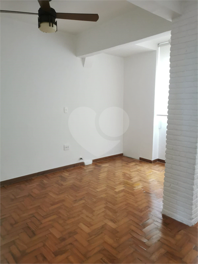 Foto REO1051810