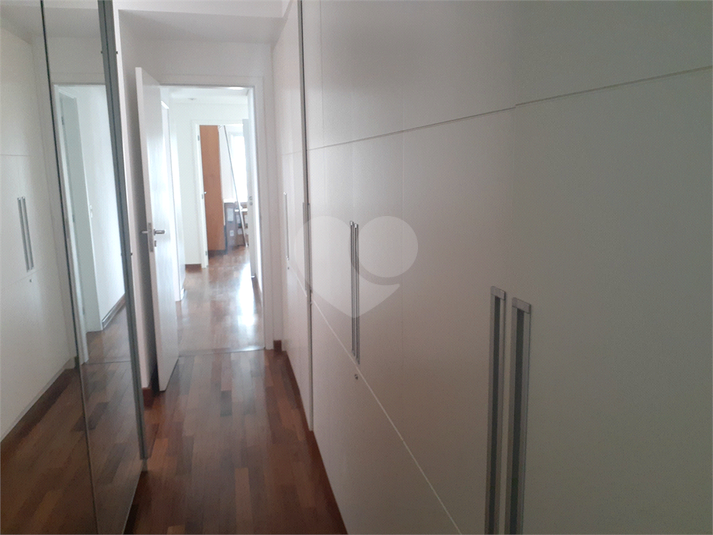Foto REO1051864