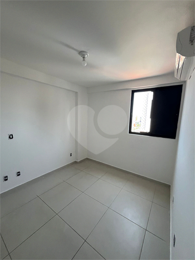 Foto REO1051909