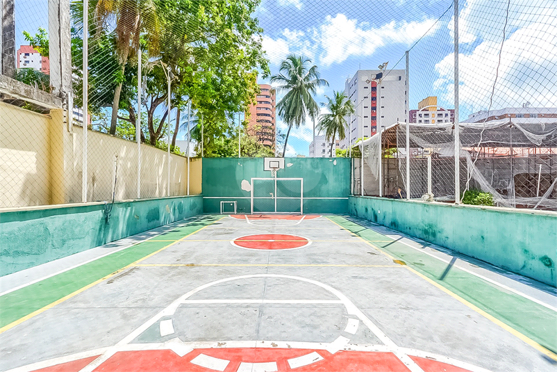 Foto REO1052113