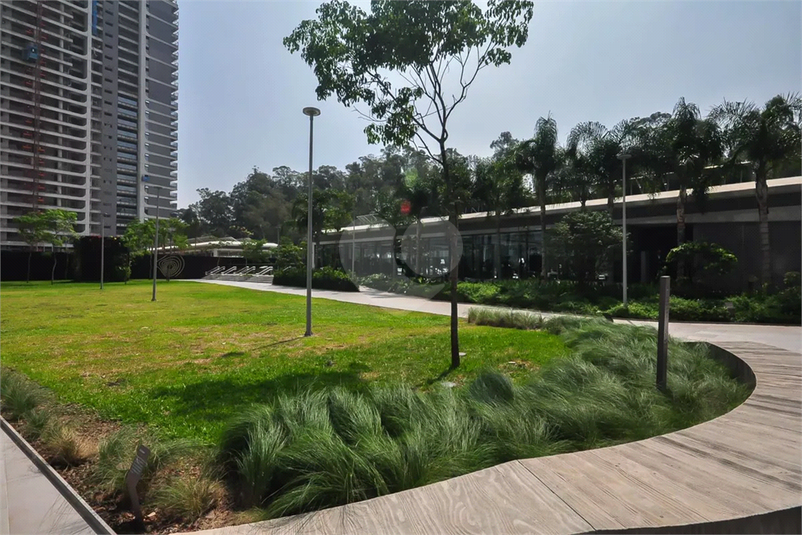 Foto REO1052137