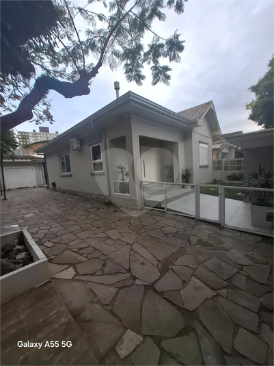 Foto REO1052510
