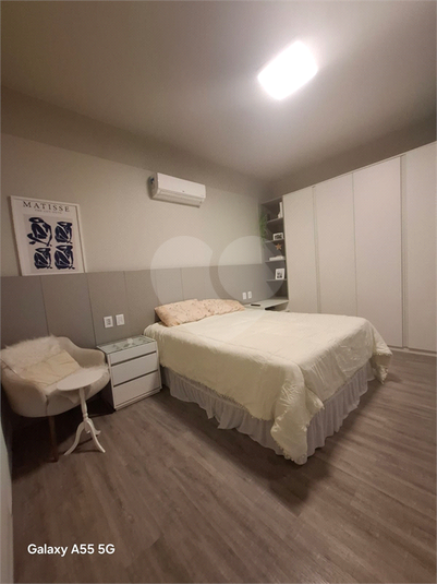 Foto REO1052510