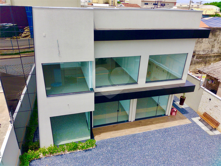 Foto REO1052535