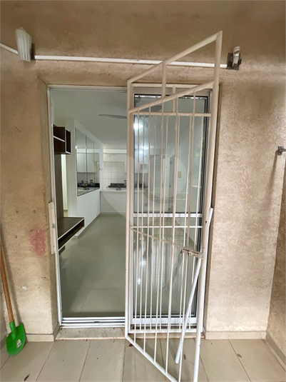 Aluguel Apartamento Rio De Janeiro Campo Grande REO1052567 20