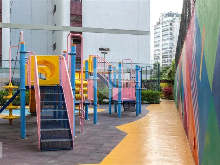 Foto REO1052576
