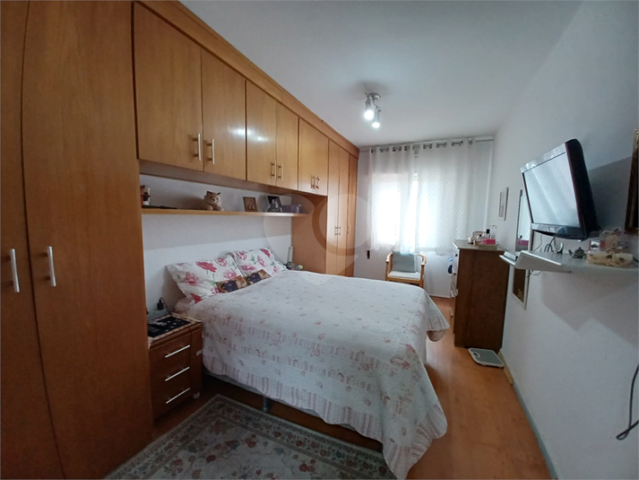 Foto REO1052581