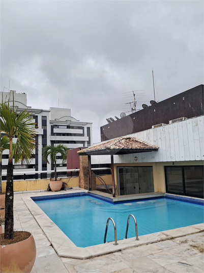Foto REO1052960