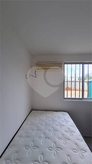 Foto REO1053022